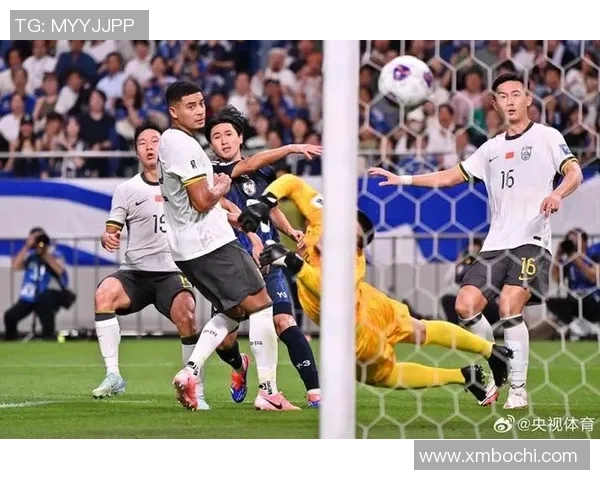 鲁能球迷与建业球迷的激情对决谁能在绿茵场上笑到最后