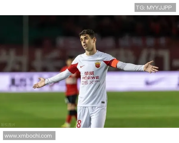 足协杯激战上海上港迎战天津队争夺晋级名额精彩对决引发球迷热议 足协杯激战上海上港迎战天津队争夺晋级名额精彩对决引发球迷热议